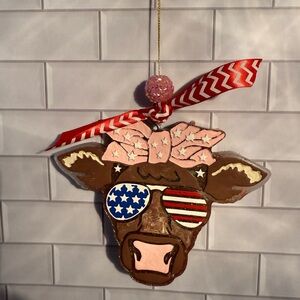 Patriotic Cow freshie